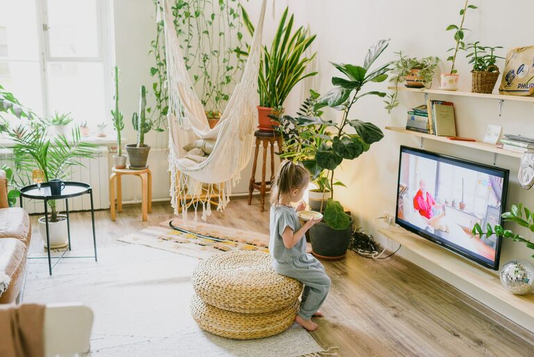 How to Create a Cozy and Inviting Living Space on a Budget