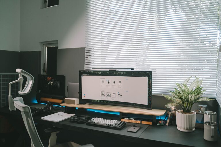 Tips for Creating a Comfortable and Productive Home Office Space